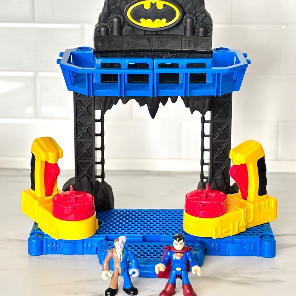 Imaginext DC Super Friends Battle Batcave Playset Superman Two Face Figures Toy